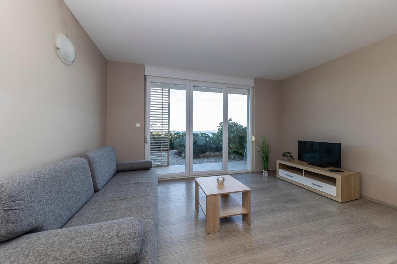 Isola Bella Pag Aparthotel Povljana Exteriör bild