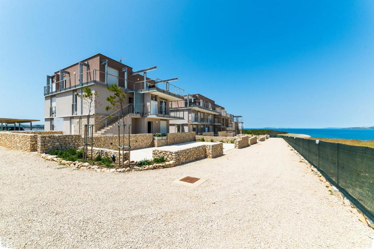 Isola Bella Pag Aparthotel Povljana Exteriör bild